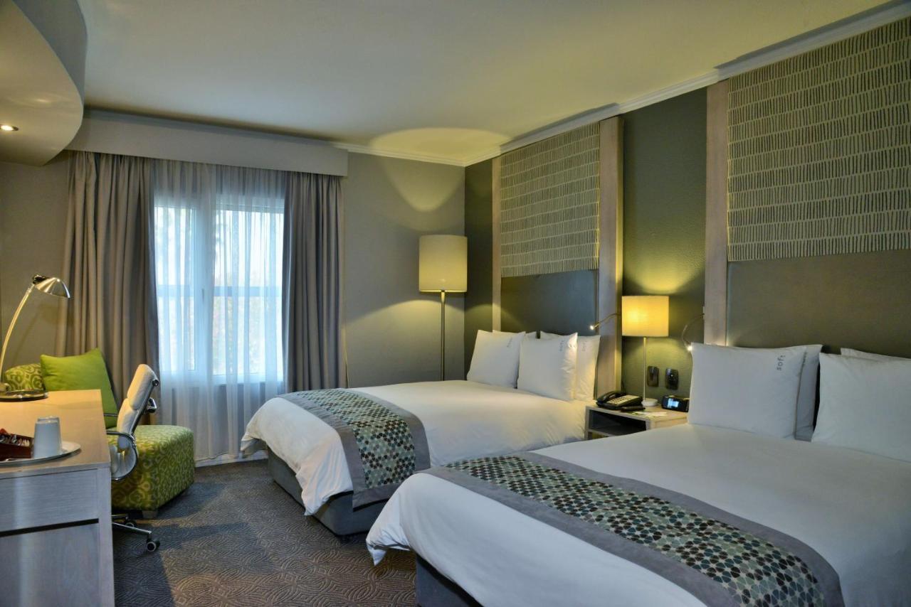 Holiday Inn Johannesburg Airport By Ihg Kempton Park Bagian luar foto